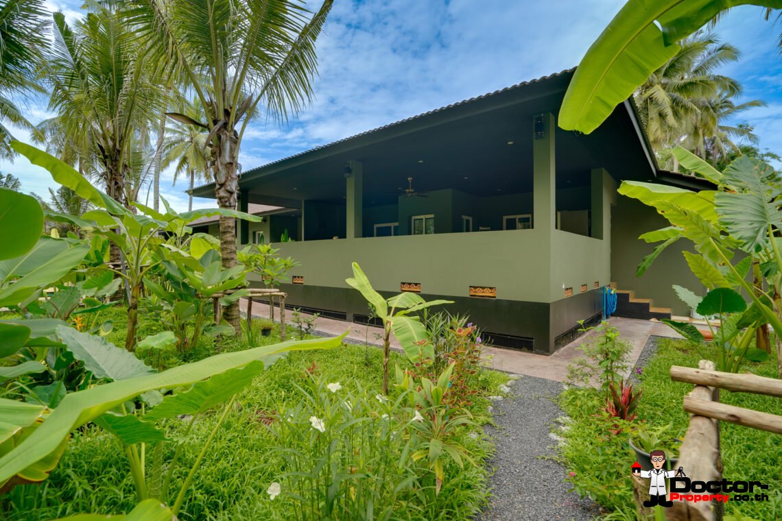 7 Bedroom Resort with Pool in Lipa Noi, Koh Samui – For Sale